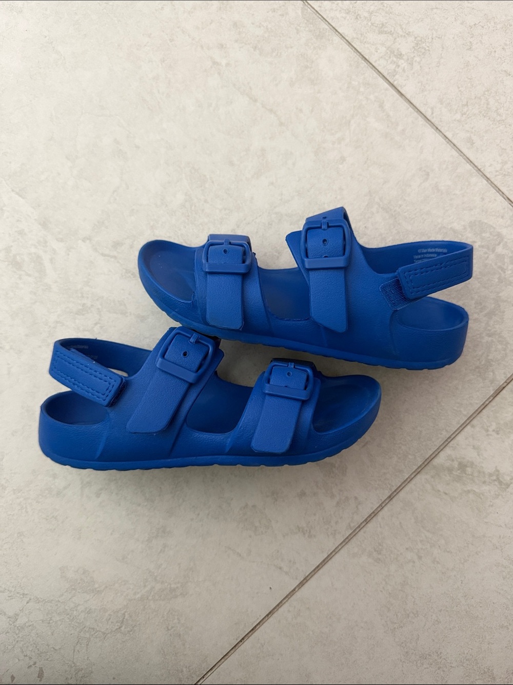 Cat & Jack Bright Blue Adjustable Buckle Sandals for Kids